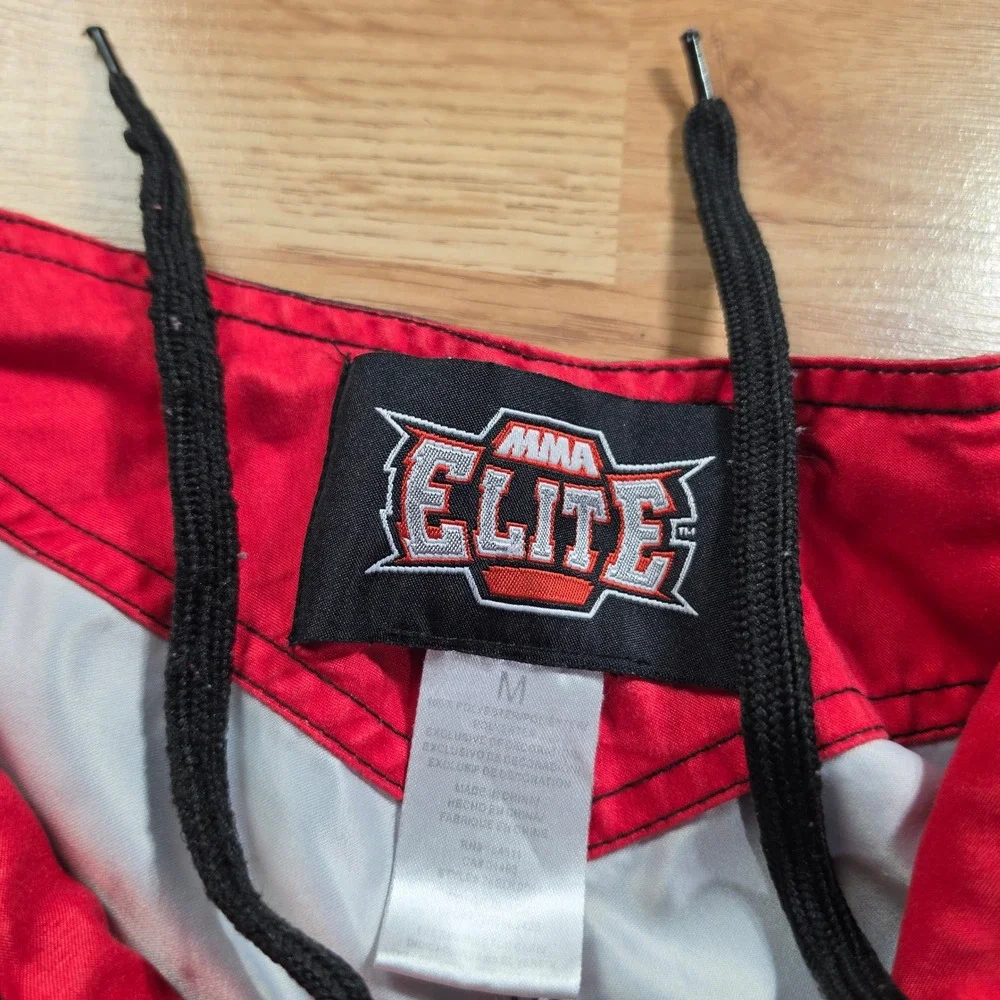 MMA Elite Board Shorts Mens Medium Black Red Combat Training Grappling Trunks